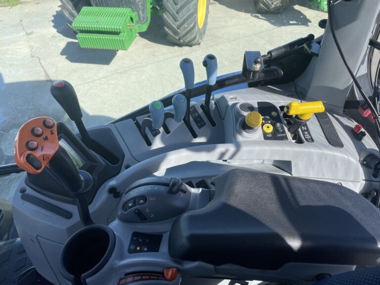 New holland t6 180 (19)