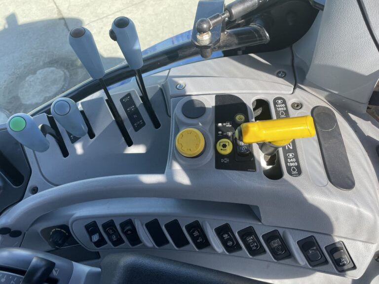 New holland t6 180 (20)