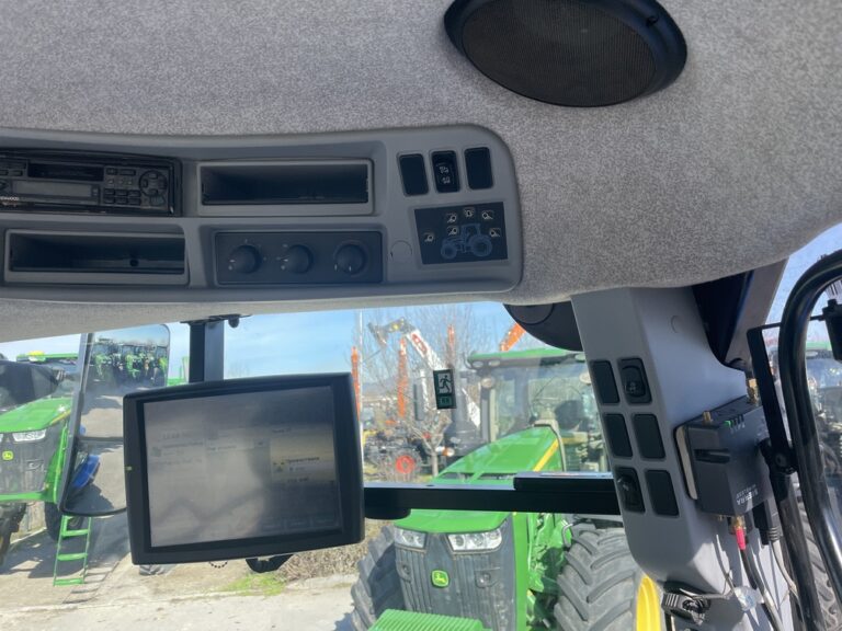 New holland t6 180 (21)