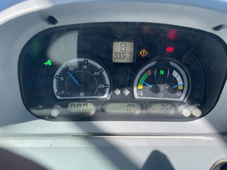 New holland t6 180 (28)