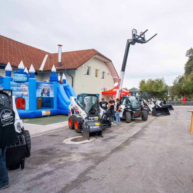 Den na otvorenite vrati megatron (1)
