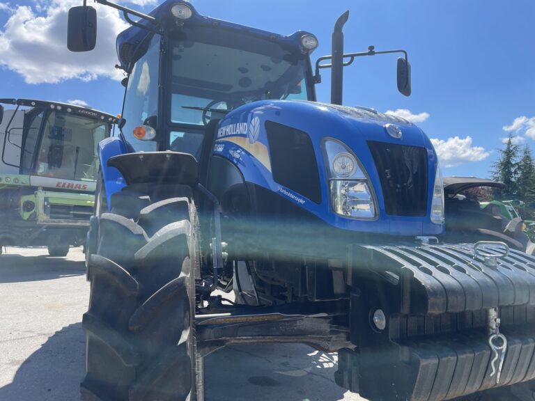 New Holland T 100D (12)
